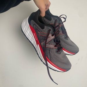 New Balance size 10 men worm twice